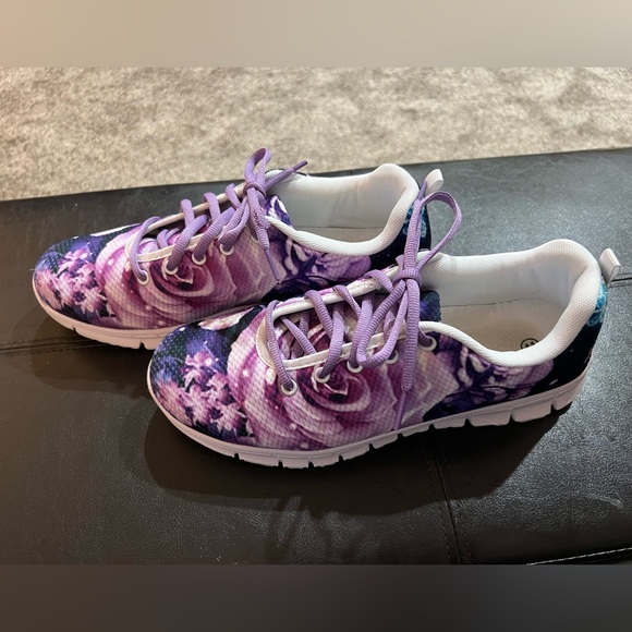 SIZE 9, WOMENS, PURPLE ROSE, TENNIS SHOES - Picture 2 of 6